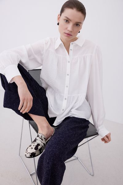 Hovedbilde  VIKATRIA NEW L/S SHIRT CLOUD DANCER